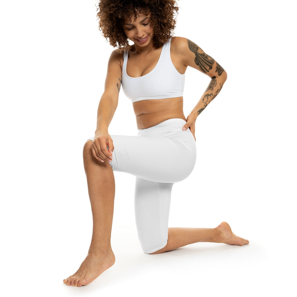 Women’s Capri Leggings (AOP)